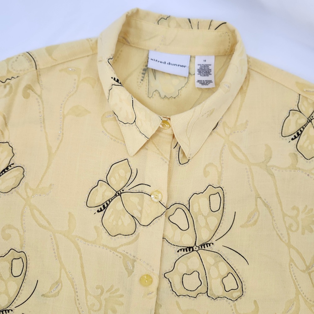 Alfred Dunner Womens Yellow Butterfly Burnout Top Size 16 Cottage Chic Whimsy